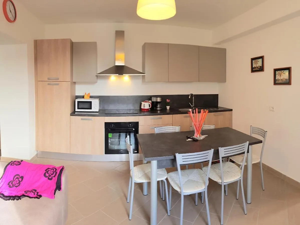 Casa La Pief 2 Rosso By Gardadomusmea Apartment Tremosine